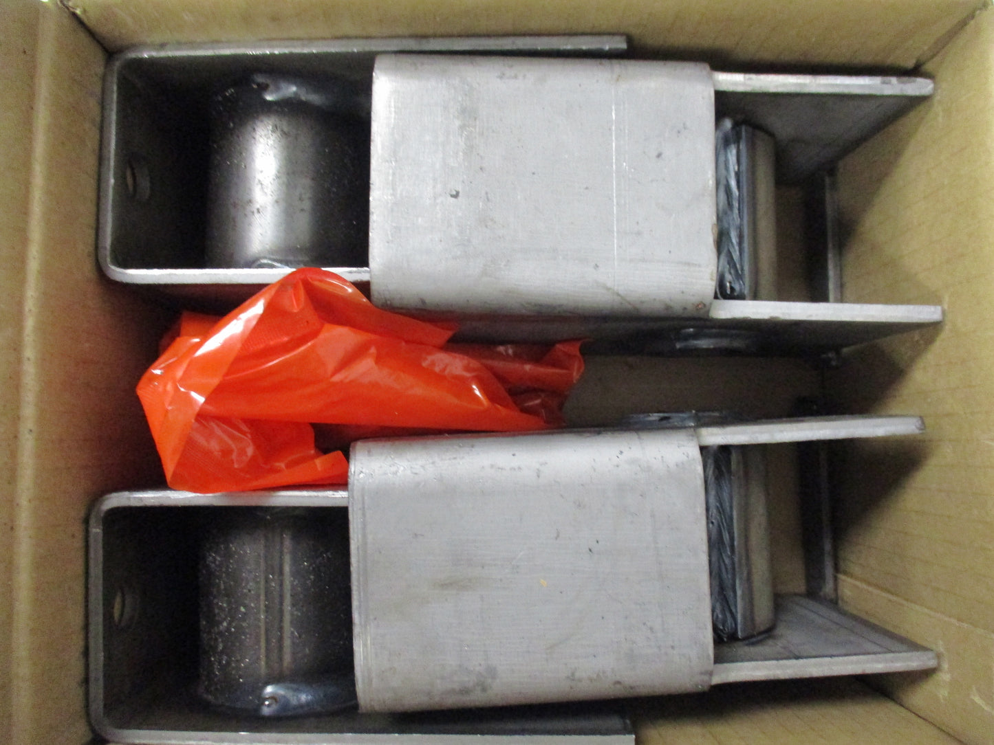 Dexter Single-Axle Trailer Hanger Kit for 2-1/2" Slipper Springs - 5-1/4" Front (PSG-PS-HAP-158-00)